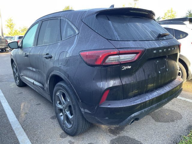 Used 2023 Ford Escape ST-Line AWD/4WD image 5