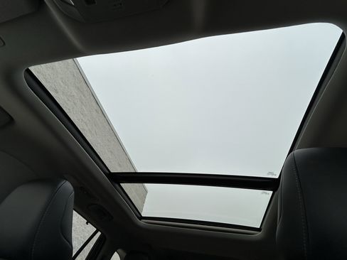 Used 2023 Toyota Highlander Platinum image 39