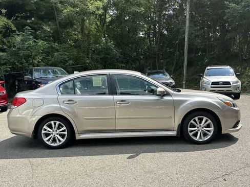 Used 2014 Subaru Legacy 2.5i Premium AWD/4WD image 3
