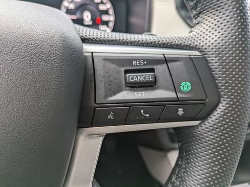 Used 2024 Mitsubishi Outlander SEL FWD image 25