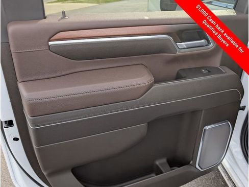 New 2026 GMC Sierra 2500 Denali w/ Denali Reserve Package image 12