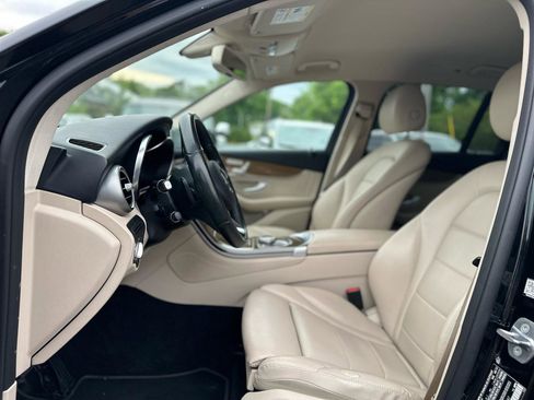 Used 2018 Mercedes-Benz GLC 300 image 9