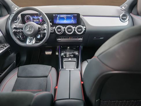 Used 2026 Mercedes-Benz GLA 35 AMG 4MATIC image 25