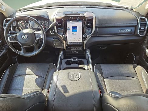 Used 2024 RAM 3500 Laramie image 17