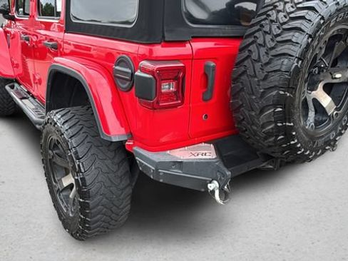 Used 2018 Jeep Wrangler Unlimited Rubicon AWD/4WD image 39