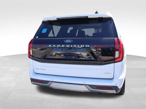 Used 2025 Ford Expedition Max Platinum AWD/4WD image 15