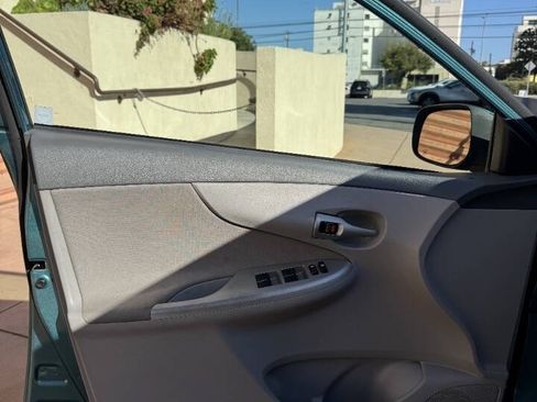 Used 2010 Toyota Corolla LE w/ All Weather Guard Pkg FWD image 11