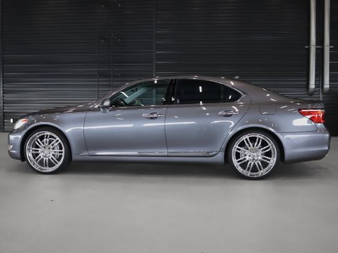 Used 2012 Lexus LS 460 w/ Luxury Value Edition RWD image 11