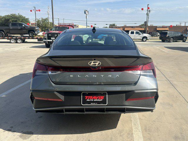 Used 2026 Hyundai Elantra Sport FWD image 8