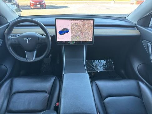 Used 2020 Tesla Model Y Long Range image 16