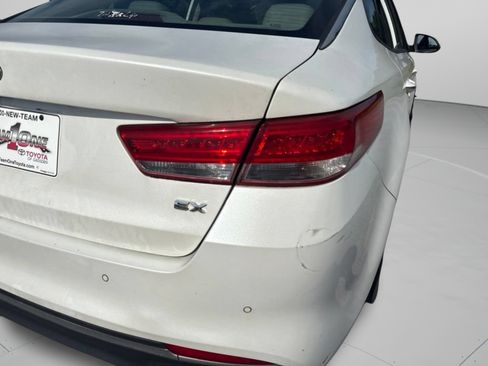 Used 2018 Kia Optima EX w/ Premium Package FWD image 25