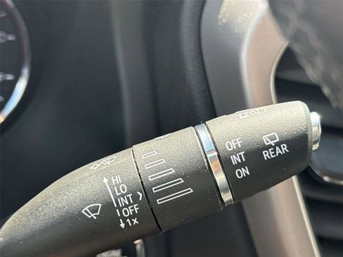 Used 2023 GMC Acadia Denali w/ Black Diamond Edition image 19