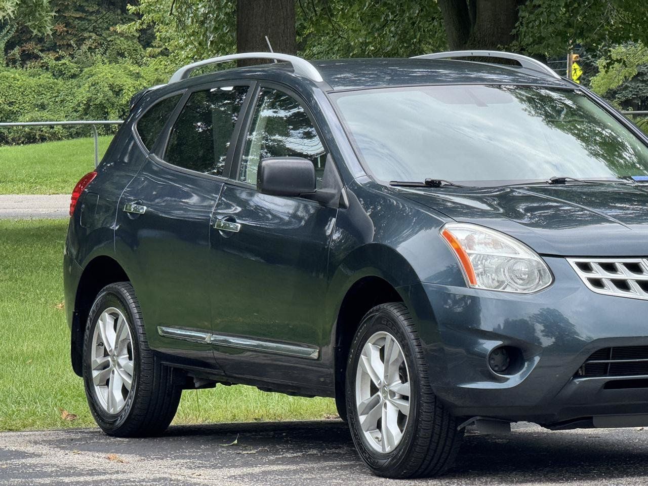 Used 2015 Nissan Rogue S w/ Convenience Package FWD image 16