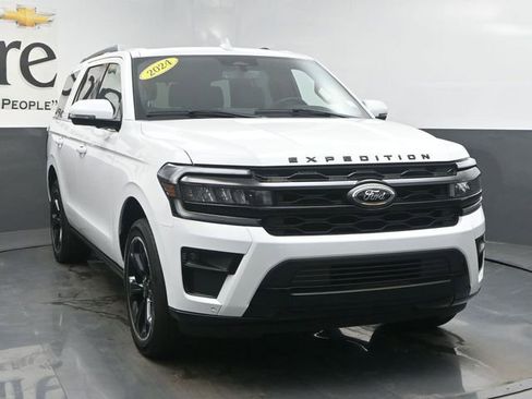 Used 2024 Ford Expedition Limited AWD/4WD image 53