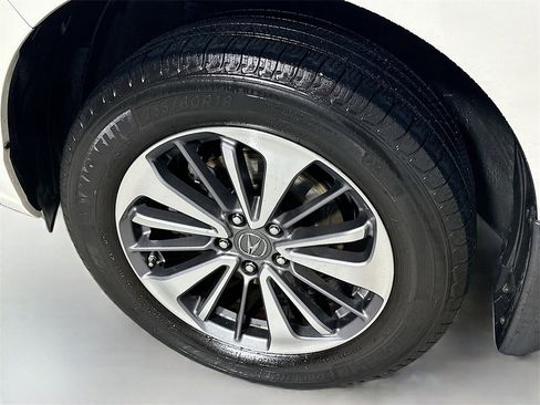 Used 2017 Acura RDX AWD w/ Advance Package image 30