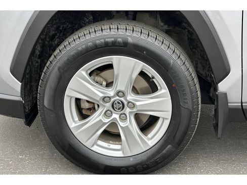 Used 2020 Toyota RAV4 XLE w/ Convenience Package AWD/4WD image 33
