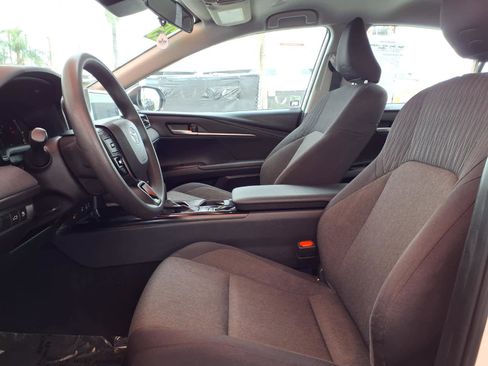 Used 2025 Toyota Camry LE FWD image 18