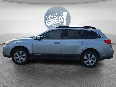 Used 2012 Subaru Outback 2.5i Limited image 7