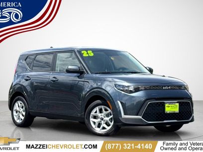 Used 2025 Kia Soul LX w/ LX Technology Package