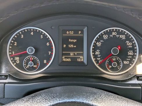 Used 2017 Volkswagen Tiguan S FWD image 31