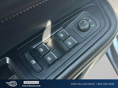 Used 2024 Volkswagen Atlas SE AWD/4WD image 13