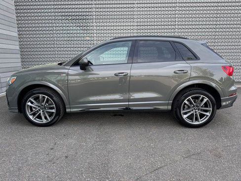 Certified 2025 Audi Q3 2.0T Premium w/ Convenience Package AWD/4WD image 2
