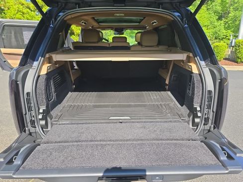 New 2026 Land Rover Range Rover Long Wheelbase SE AWD/4WD image 12