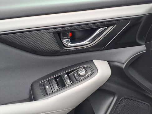 Certified 2023 Subaru Outback Premium image 4