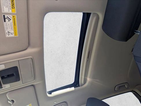 Used 2025 Honda CR-V EX image 15