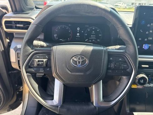 Used 2024 Toyota Tacoma TRD Off-Road w/ TRD Off Road Premium Package AWD/4WD image 11