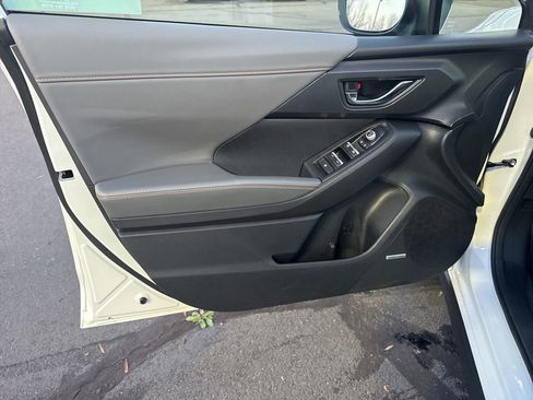 Certified 2025 Subaru Crosstrek 2.5i Limited w/ Crosstrek Mirror Package image 19