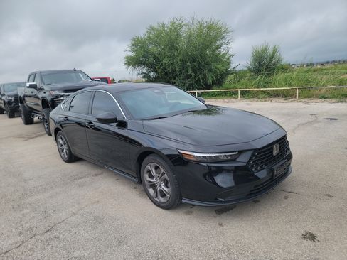 Used 2024 Honda Accord EX image 1