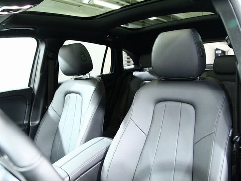 Used 2025 Mercedes-Benz GLA 250 4MATIC image 18