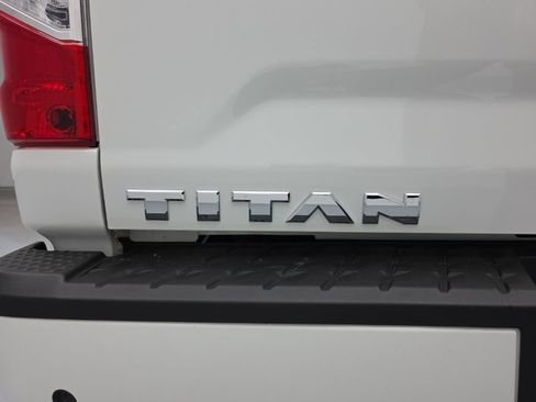 Used 2021 Nissan Titan SV w/ SV Convenience Package AWD/4WD image 53