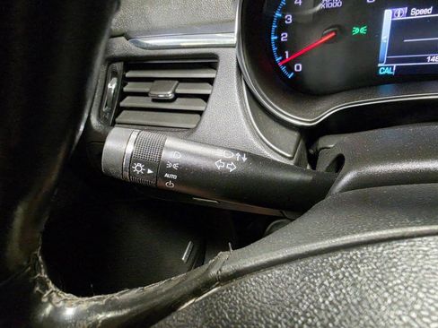 Used 2015 Chevrolet Impala LTZ FWD image 29