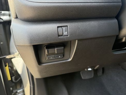 New 2026 Chevrolet Colorado W/T image 31