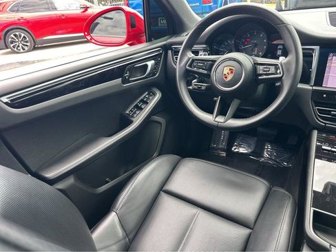 Used 2024 Porsche Macan w/ Premium Plus Package AWD/4WD image 19
