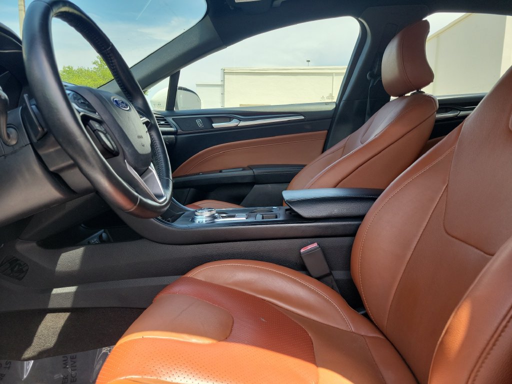 Used 2019 Ford Fusion Titanium AWD/4WD image 22