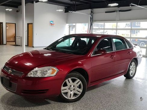 Used 2013 Chevrolet Impala LT FWD image 2