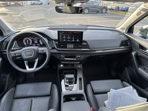 Certified 2025 Audi Q5 2.0T Premium Plus w/ Premium Plus Package image 11