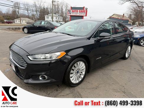 Used 2013 Ford Fusion SE image 3