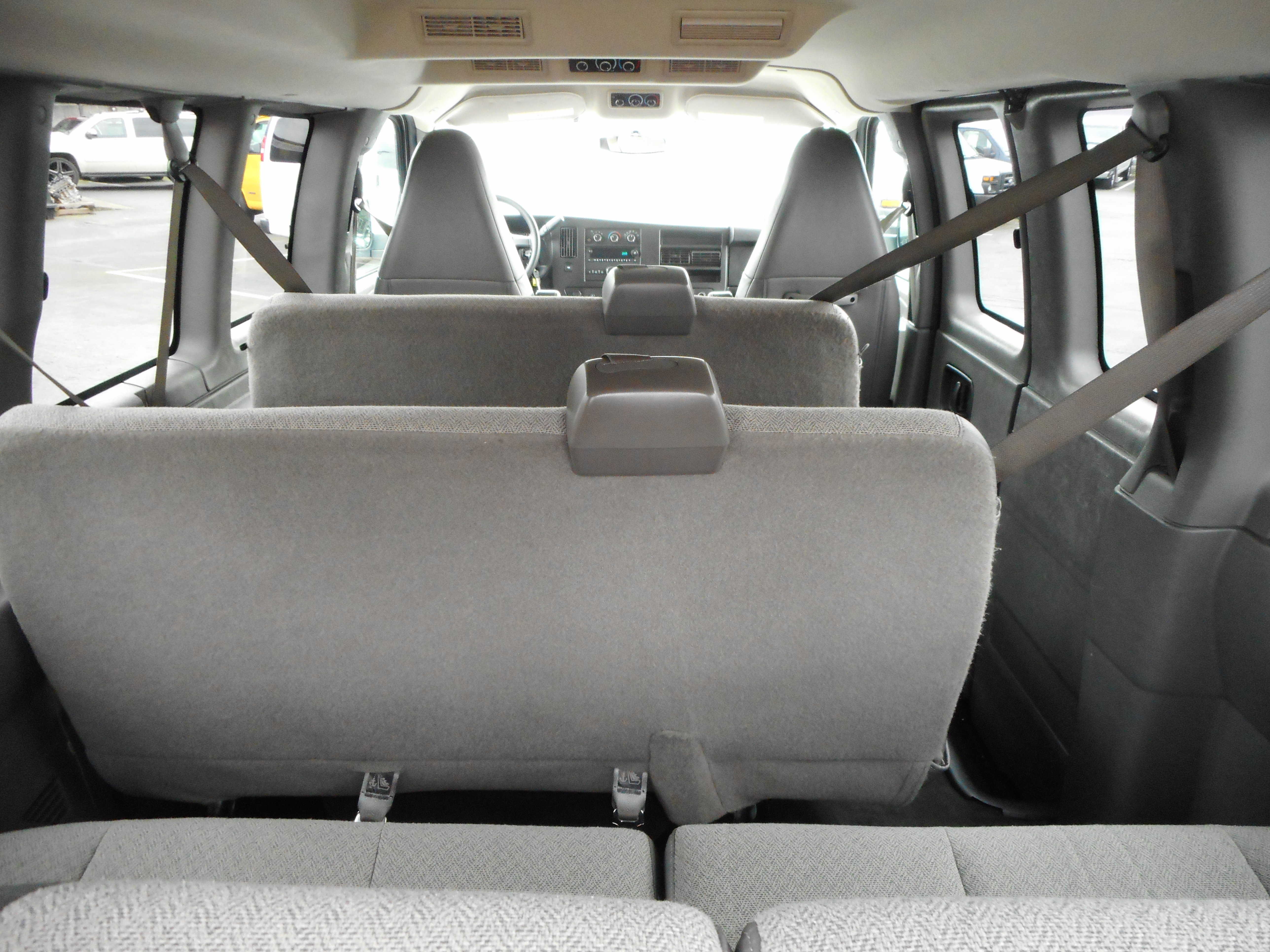 Used 2017 Chevrolet Express 3500 LT w/ LT Preferred Equipment Group RWD image 18