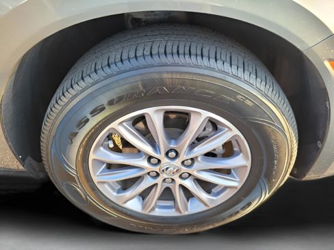 Used 2023 Buick Enclave Essence image 21