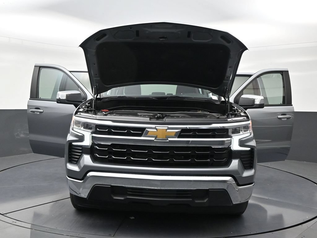 Used 2024 Chevrolet Silverado 1500 LT RWD image 30
