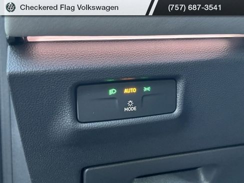 New 2026 Volkswagen Tiguan SE R-Line image 16