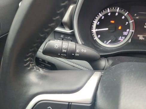 Used 2024 Toyota Highlander XLE image 23