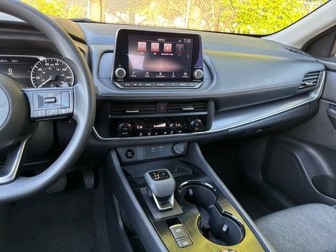 Used 2024 Nissan Rogue SV AWD/4WD image 22