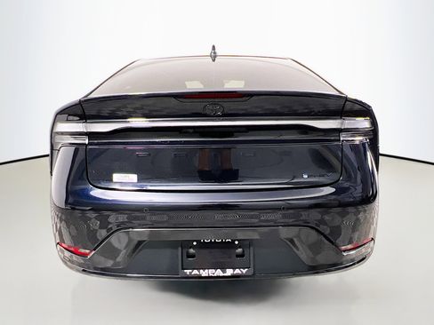 Used 2026 Toyota Prius Plug-In Hybrid image 6