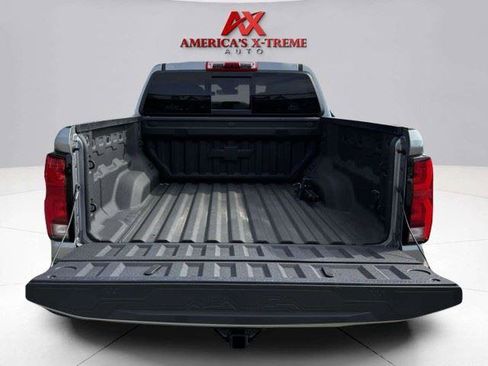 Used 2025 Chevrolet Colorado Z71 w/ Z71 Convenience Package 2 AWD/4WD image 52
