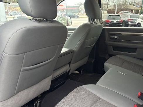 Used 2018 RAM 3500 Big Horn image 27